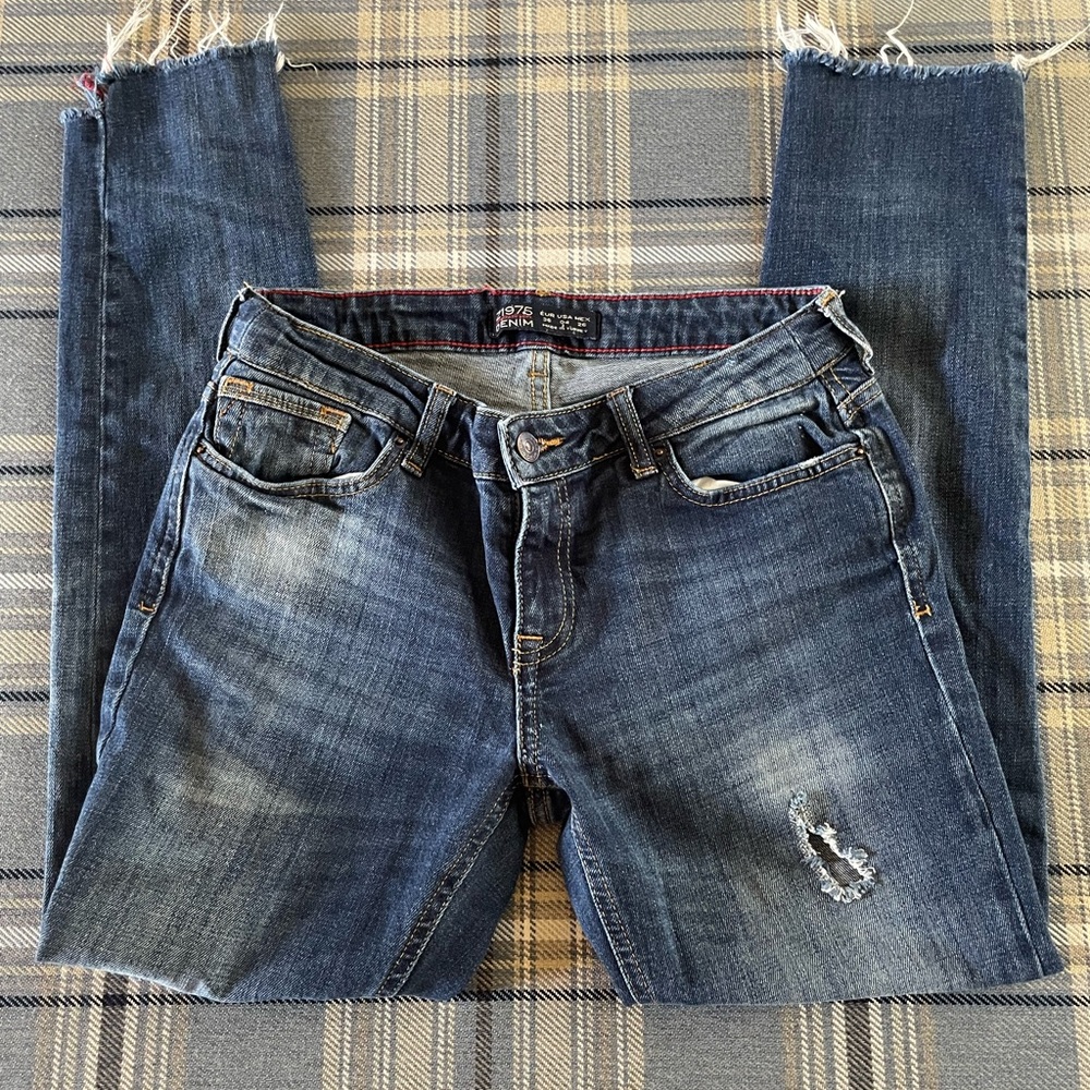 Zara Z1975 Womens Mid Rise Crop Jeans Distressed Raw Hem